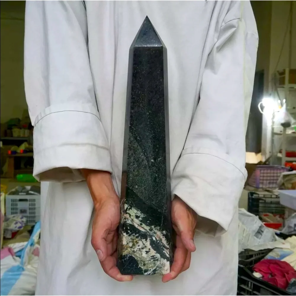 Wow!  Large Black tourmaline towers - Picture 5 of 13